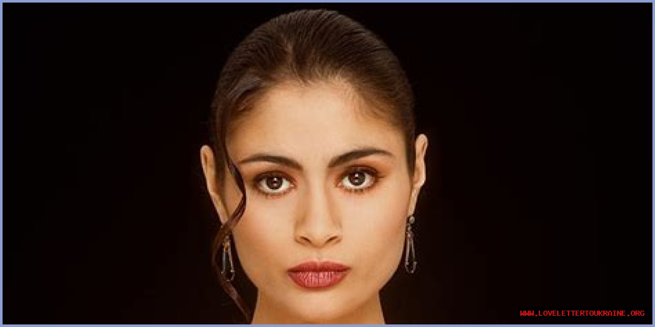 Charlotte Lewis Wiki Bio, ethnicity, measurements, net worth, husband
