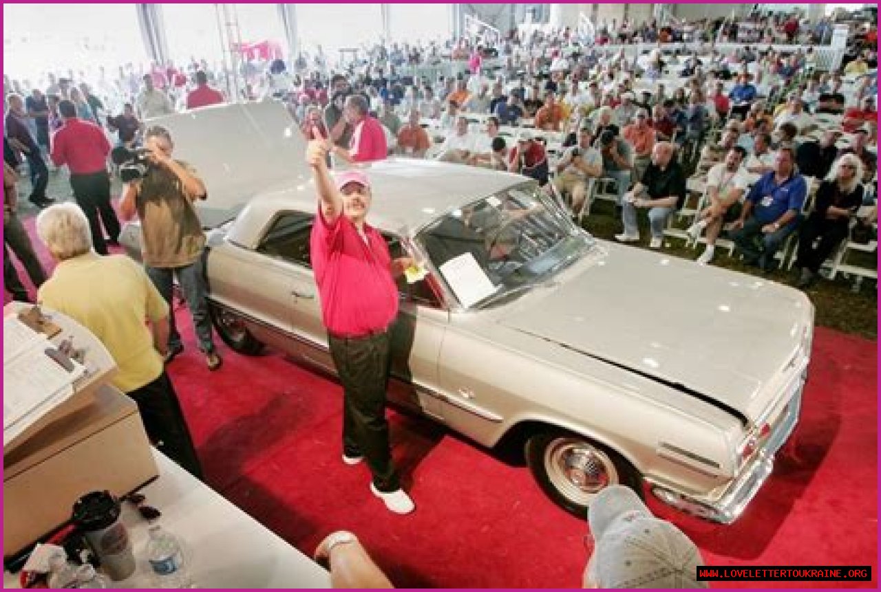 Dana Mecum Net Worth