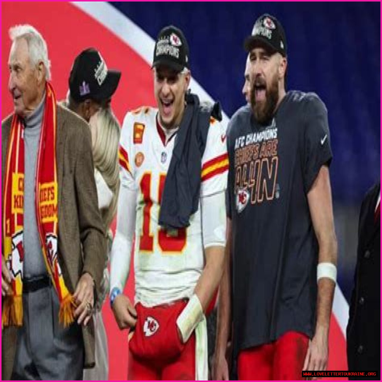 Did Travis Kelce retire?