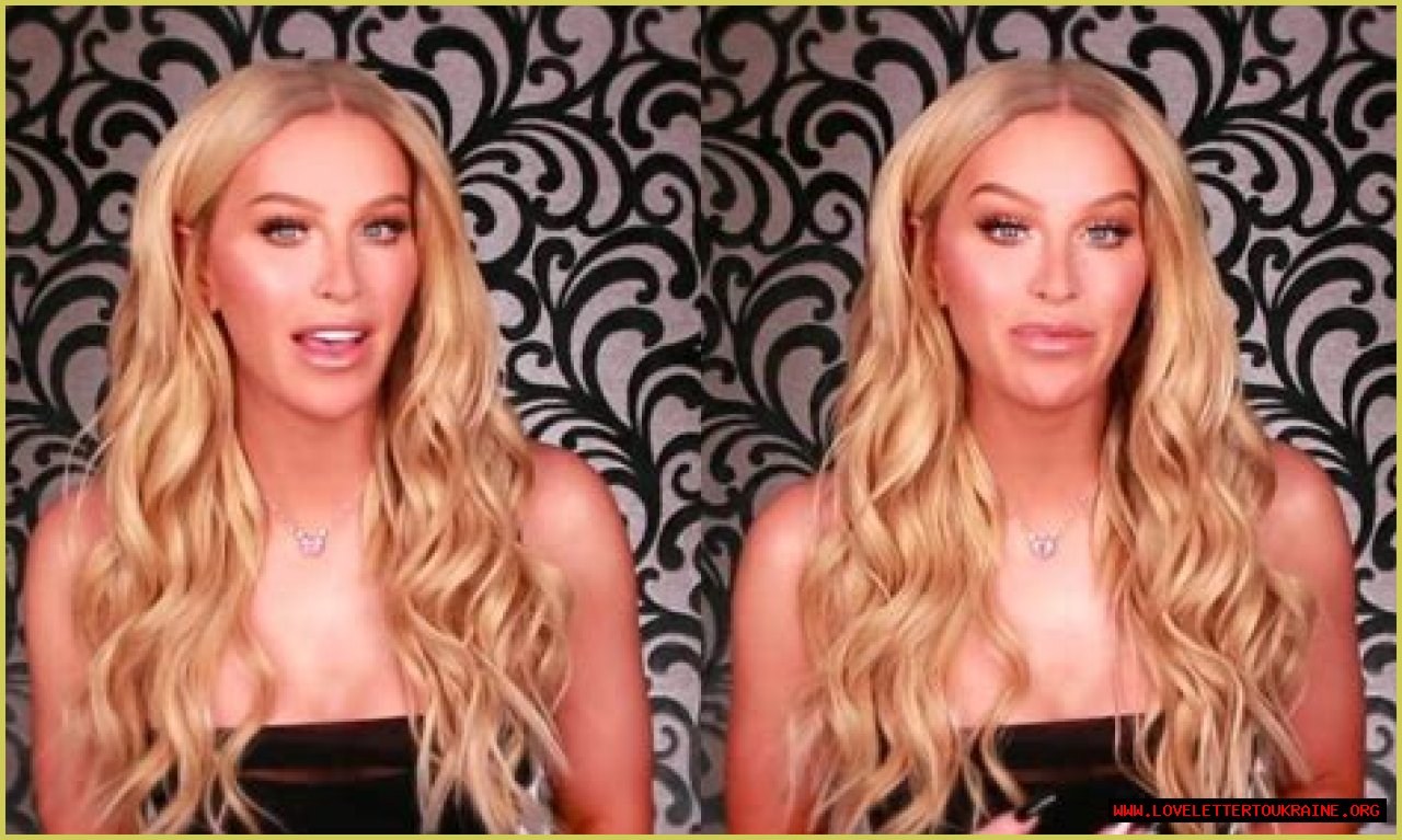Gigi Gorgeous Comes Out as Pansexual 