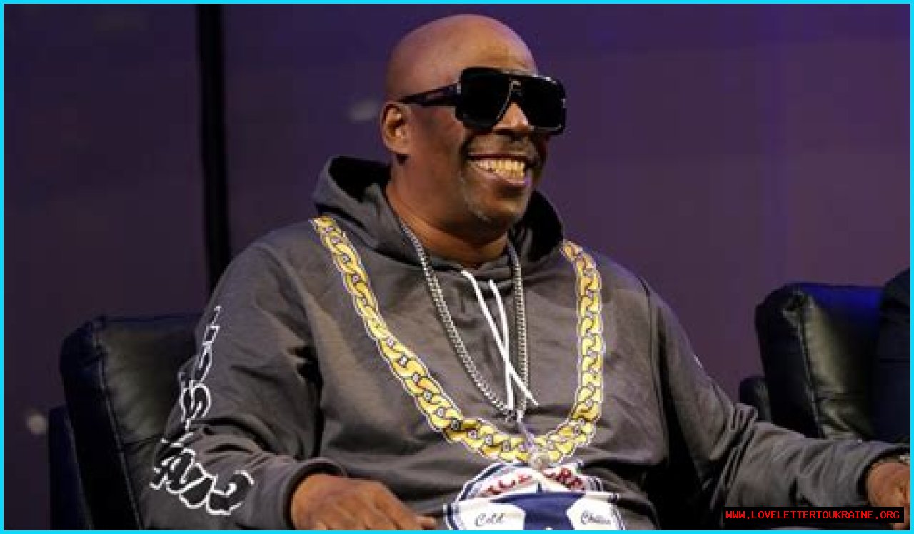 Grandmaster Caz (Rapper) - Age, Birthday, Bio, Facts, Family, Net Worth, Height & More