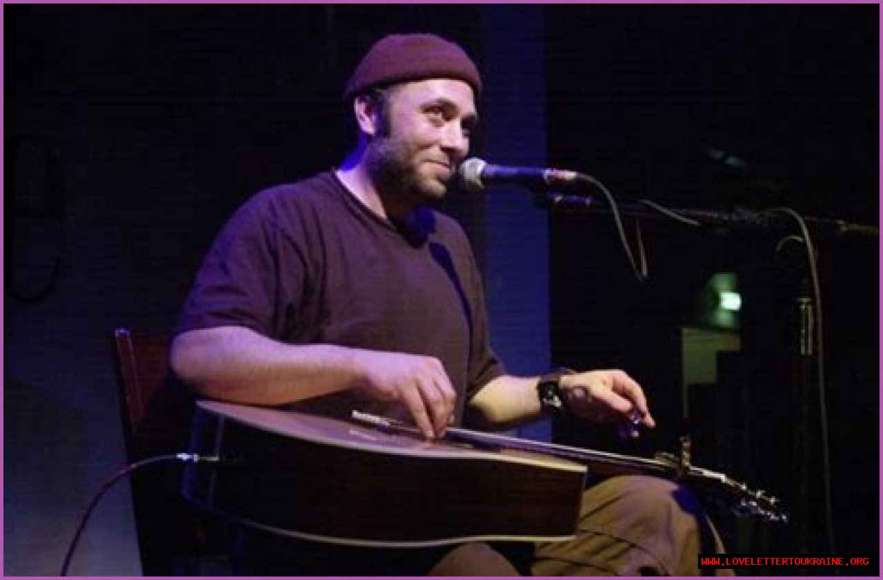 Kelly Joe Phelps obituary: acclaimed slide guitar player dies at 62