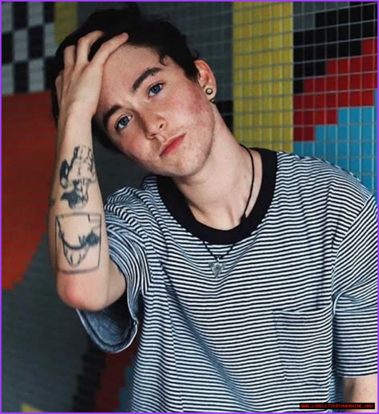 Miles Mckenna – biography, age, height, girlfriend, family and net worth