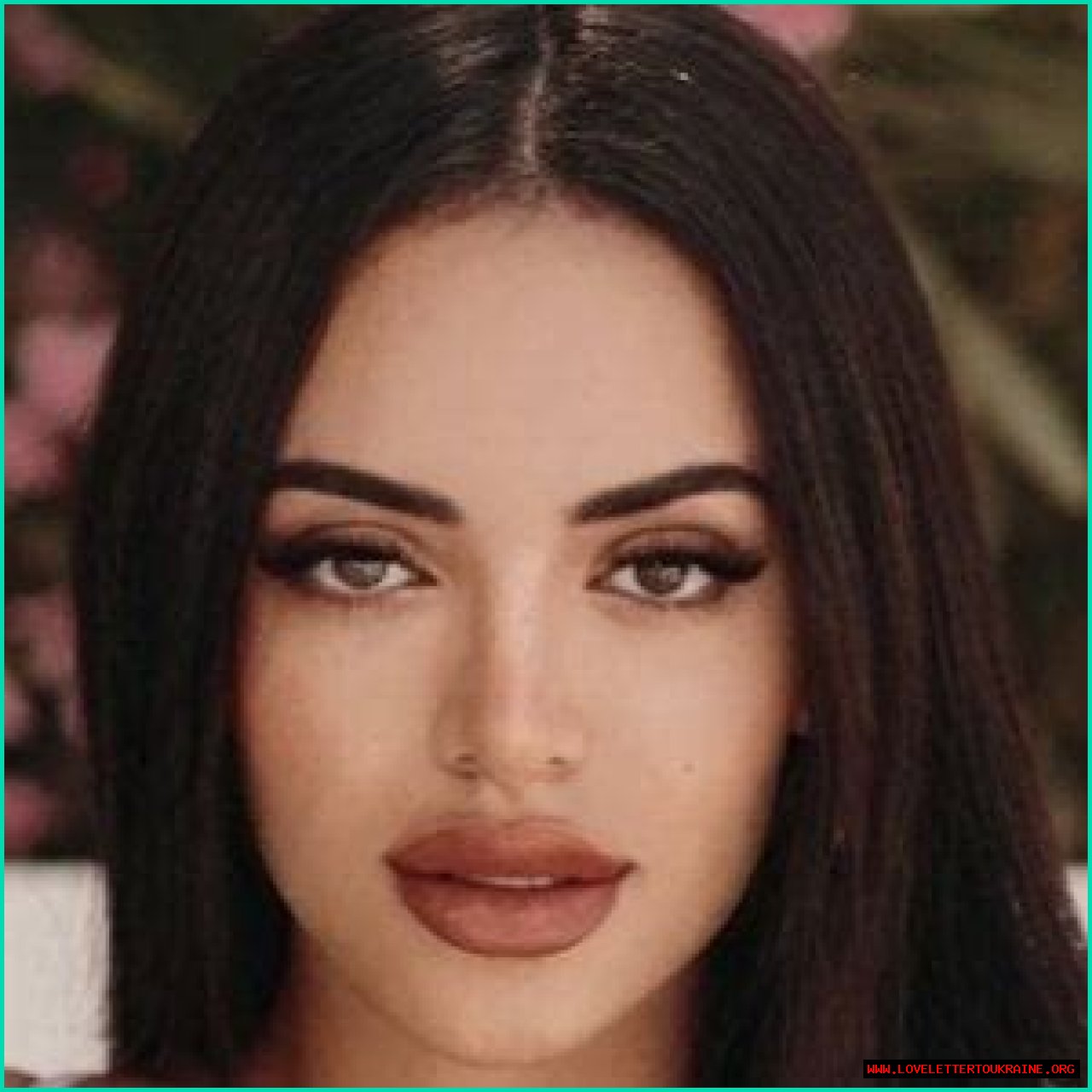 Sephora Noori (Instagram Star) - Age, Birthday, Bio, Facts, Family, Net Worth, Height & More