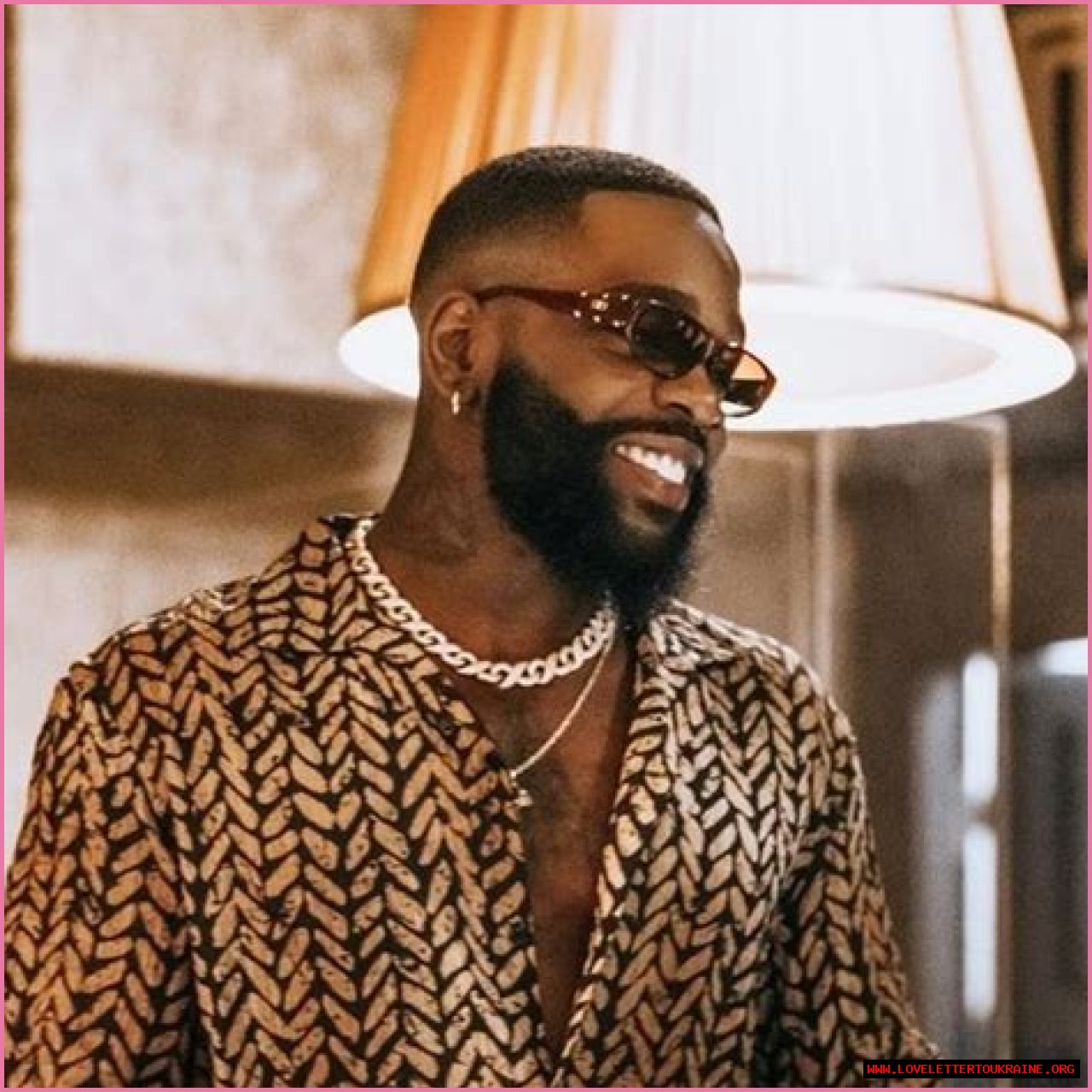 Tayc (R&B Singer) - Age, Birthday, Bio, Facts, Family, Net Worth, Height & More