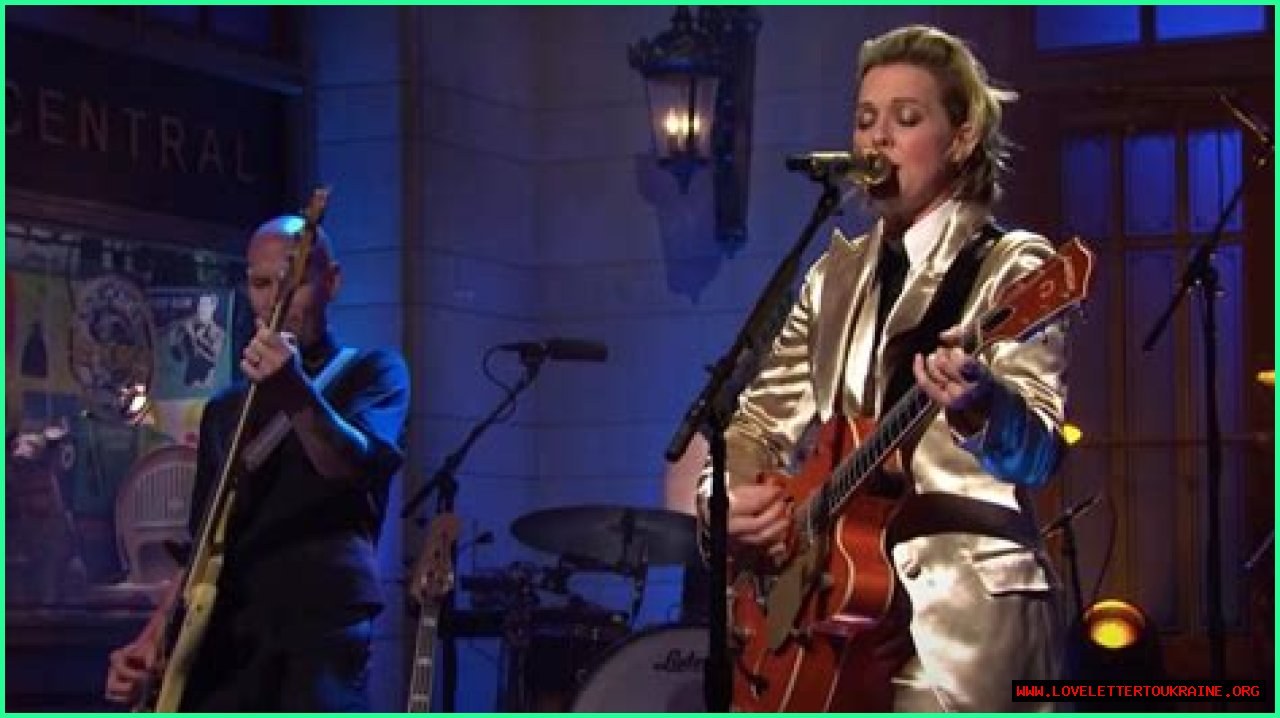 Watch Brandi Carlile’s epic 'Saturday Night Live' debut (VIDEO)