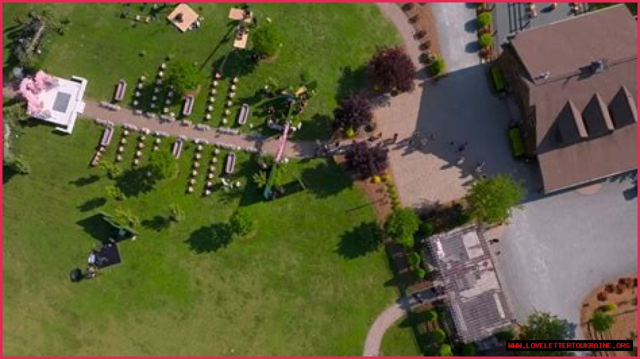 Where is Cedar Creek Ranch, the venue used for the ‘Love is Blind’ season 6 weddings?